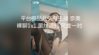 校园厕拍达人潜入职校女厕③ 定点全景偸拍，超多学生妹方便，各种浑圆大屁股，双洞看的清楚 (1)