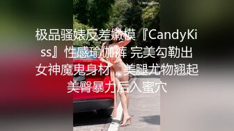 清纯女友寝室 做爱 隔壁有同学不敢大叫 最后咬着衣服可能是高潮了