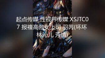 商场抄底漂亮的大美女 小内裤挡不住调皮的小B毛出来透透气