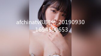 ★☆《魔手☛外购☀️极品CP》★☆美女如云商场女厕逼脸同框正面偸拍超多年轻小姐姐小少妇方便，牛仔短裤美少女的干净白虎逼简直太顶了 (2)