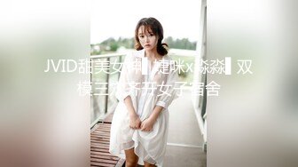 ❤️情趣开档黑丝小女仆❤️女仆的工作就是满足主人，骚气小女仆坐在肉棒上自己动，开裆丝袜直接插入，高潮不断